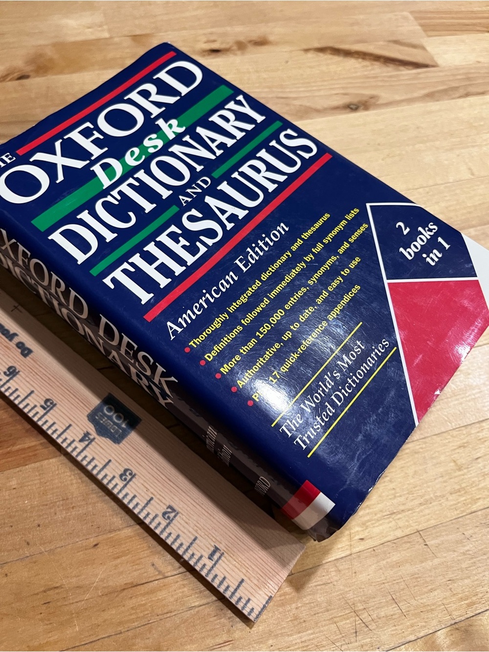 1997 HC The Oxford Desk Dictionary and Thesaurus (Am. Edition)
Oxford University